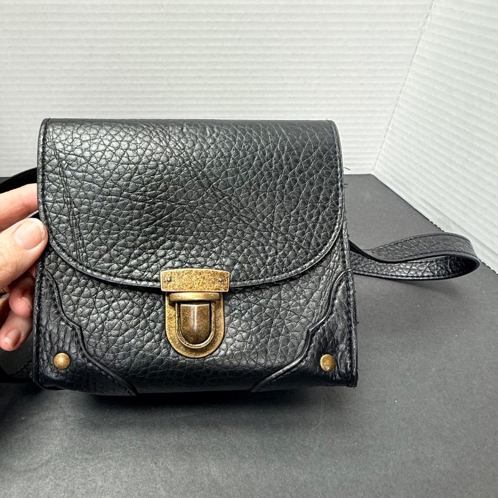 Billabong Black Pebbled Faux Leather Crossbody Bag Brass Push Lock Small Satchel